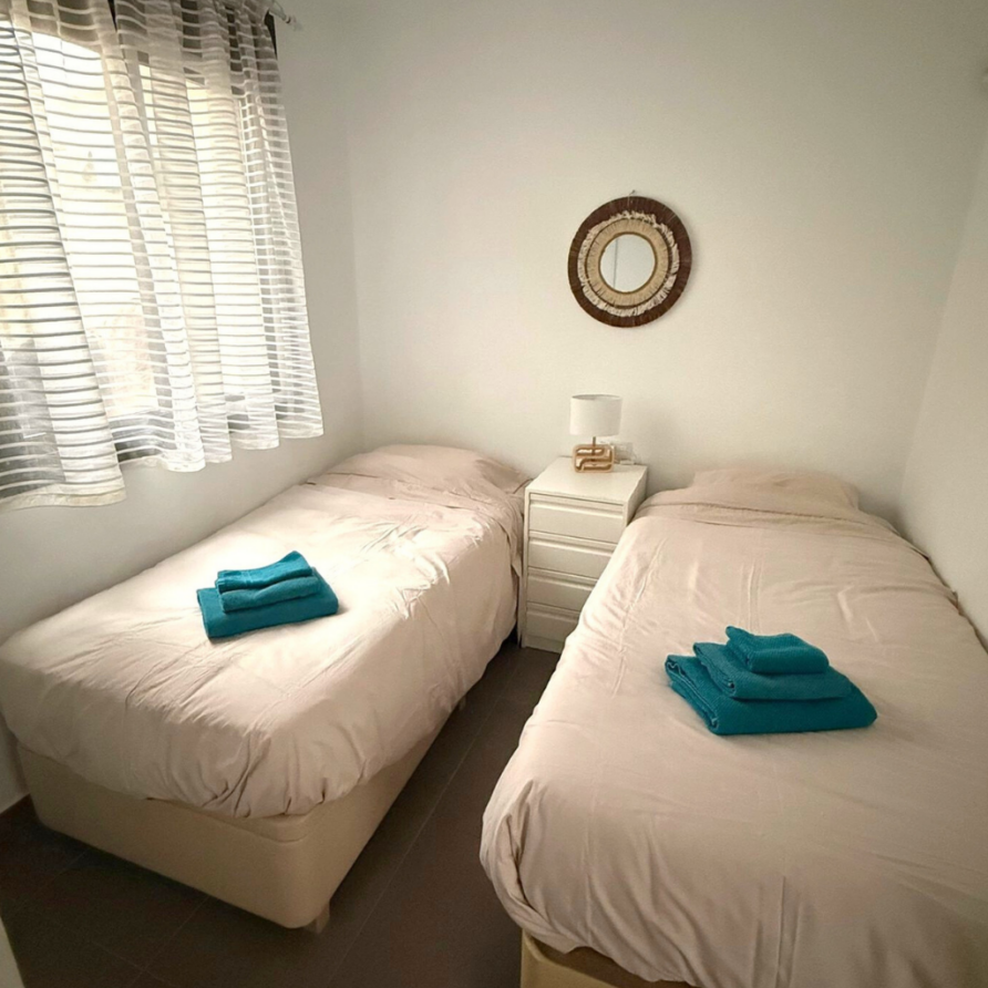 Bedroom with two oneperson beds
